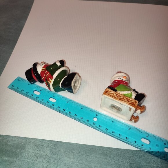 Christmas Snowman Salt and Pepper Shakers Collectible Ceramic with Original Box - Picture 5 of 9